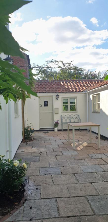 The Nest At Bramble Cottage Lacock Exterior foto